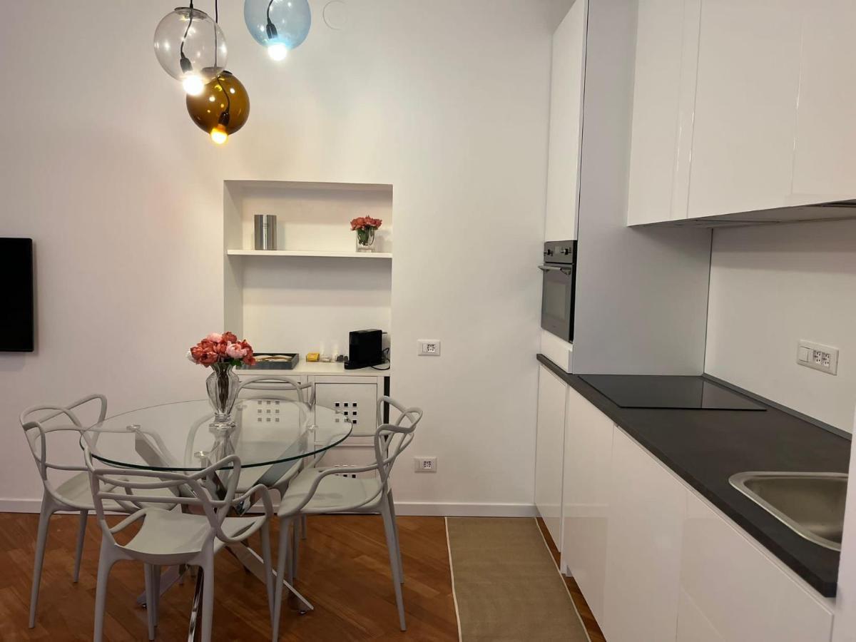 Casa Vercelli Delizioso Bilocale Moderno Nella Vecchia Milano Milão Exterior foto