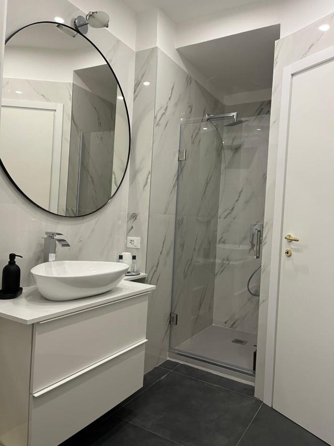 Casa Vercelli Delizioso Bilocale Moderno Nella Vecchia Milano Milão Exterior foto