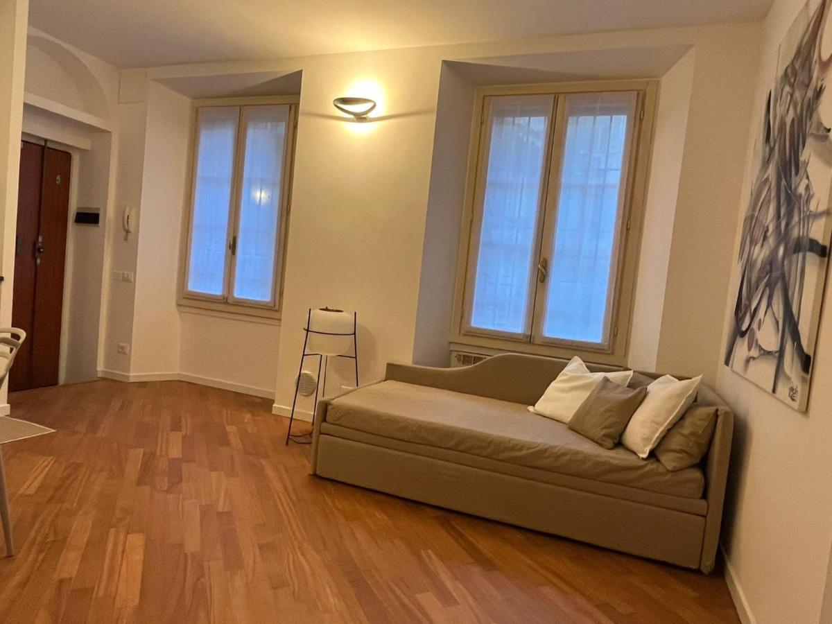 Casa Vercelli Delizioso Bilocale Moderno Nella Vecchia Milano Milão Exterior foto